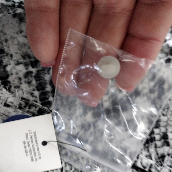 Worthington Black and White Relaxed 3/4 Sleeve Blouse - Picture 7 of 10